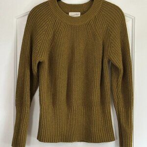 Universal Threads Women's Olive Green Sweater-Size M